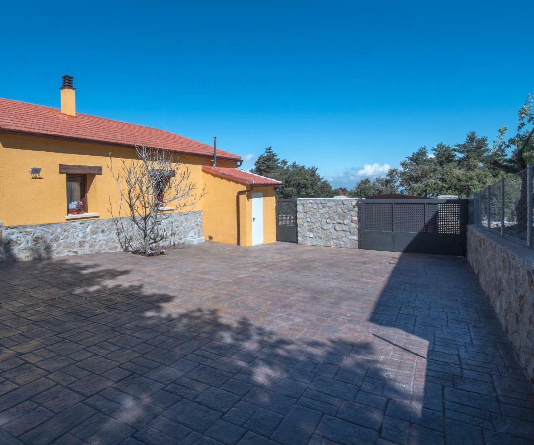 Ortigosa del Monte Casa Cantera Del Berrocal מראה חיצוני תמונה